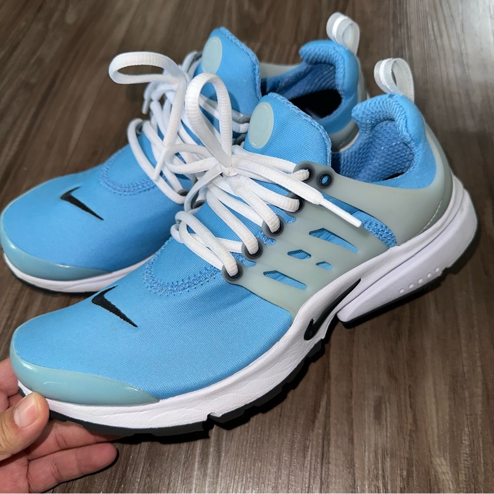 💌 SOLD 💌 Nike Air Max Prestos Light Blue